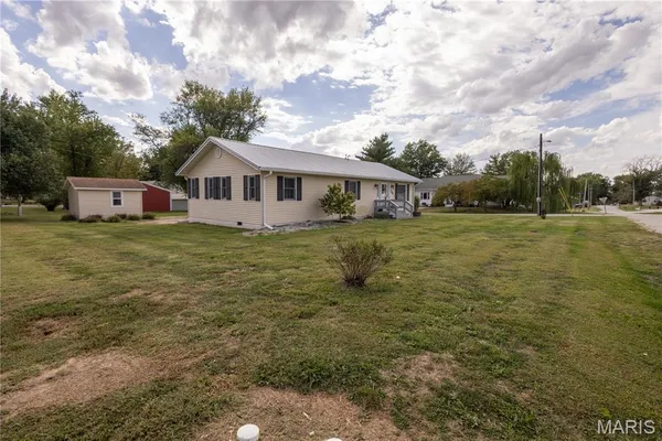 $249,900 | 700 Ely Street, Perry, MO 63462