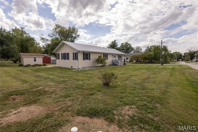 $249,900 | 700 Ely Street, Perry, MO 63462