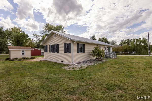$249,900 | 700 Ely Street, Perry, MO 63462