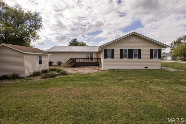 $249,900 | 700 Ely Street, Perry, MO 63462