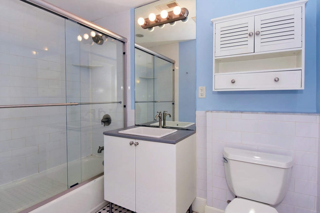 28 Adams Street, Unit 304 Worcester, MA 01604 - Photo 22 of 25