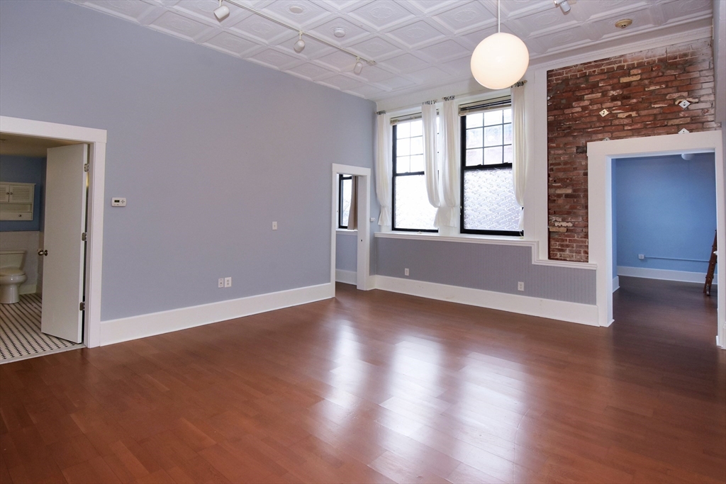 28 Adams Street, Unit 304 Worcester, MA 01604 - Photo 10 of 25