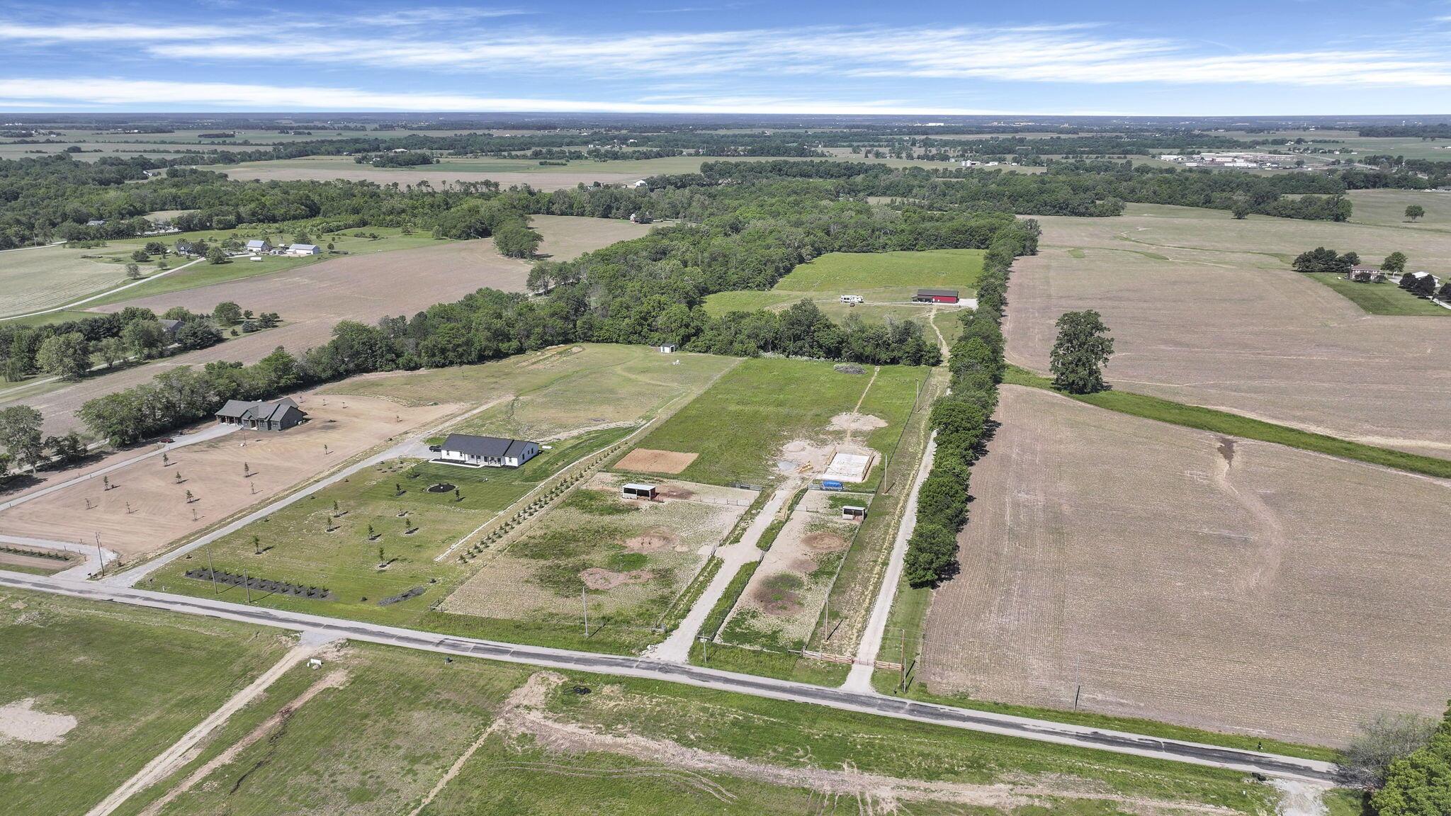 25415 Shoemaker Road Circleville, OH 43113 - Photo 9 of 17