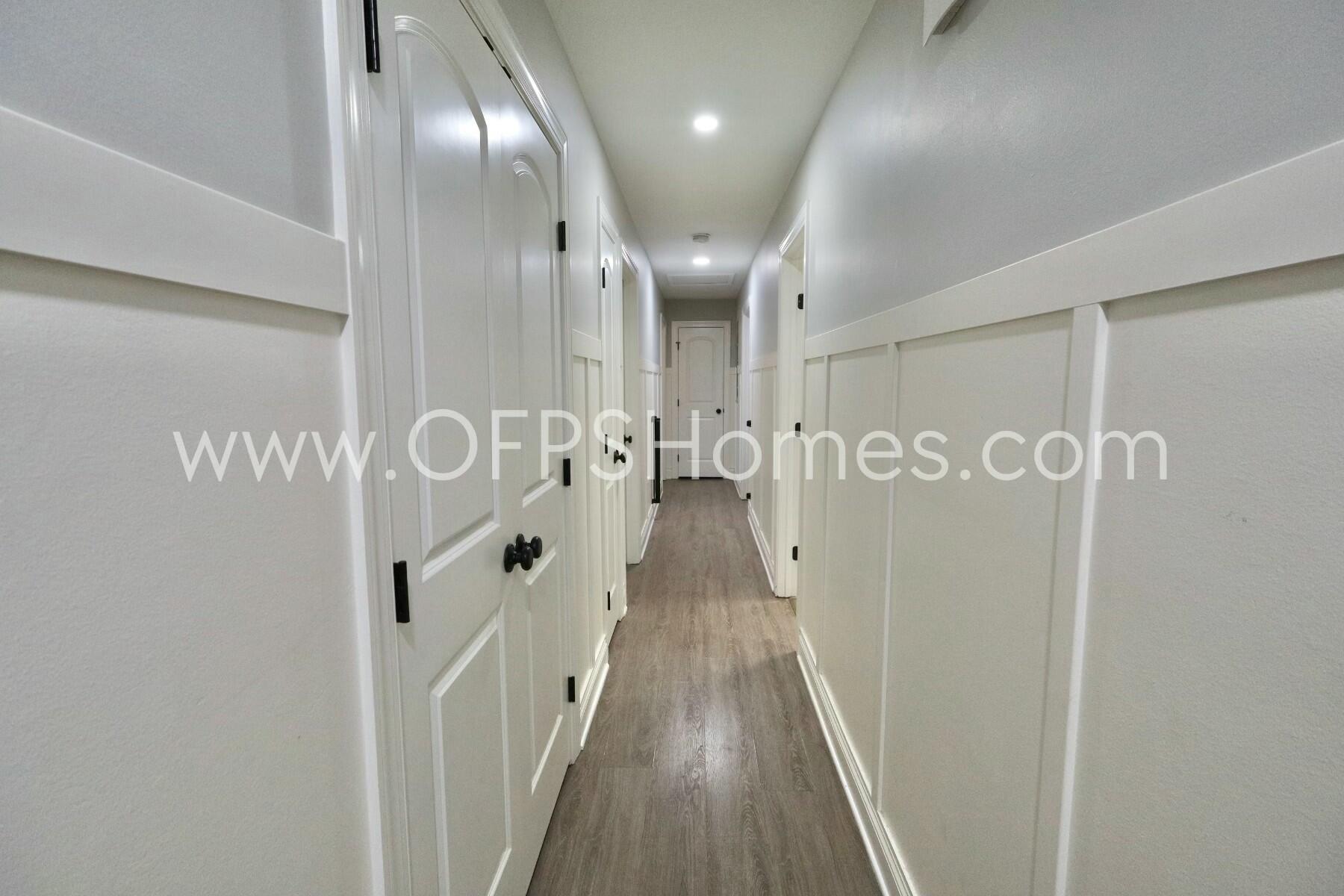 724 Overbrook Drive Fort Walton Beach, FL 32547 - Photo 27 of 47 a view of a hallway