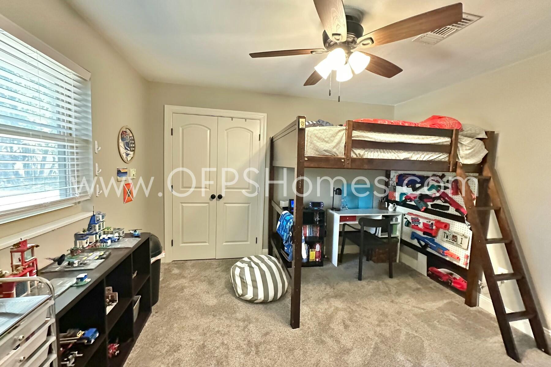 724 Overbrook Drive Fort Walton Beach, FL 32547 - Photo 34 of 47 a view of a room with gym equipment