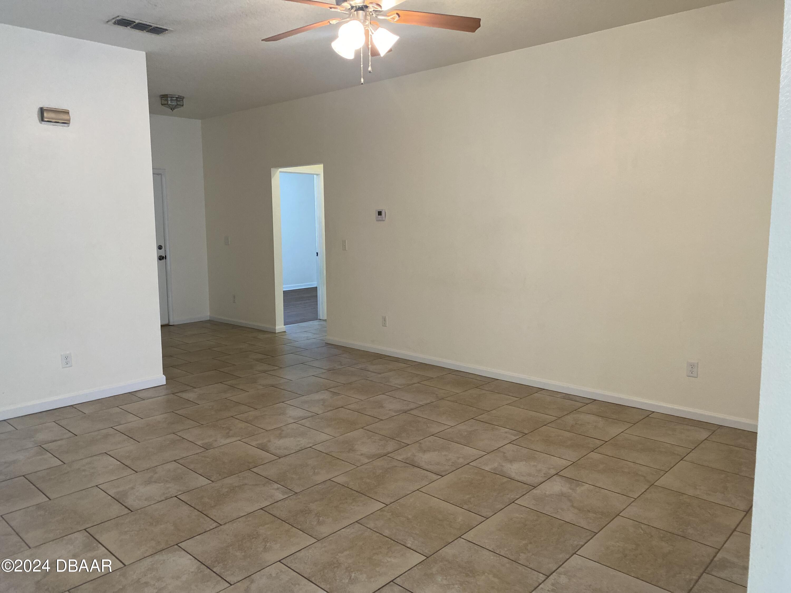 1936 Cove Point Road Port Orange, FL 32128 - Photo 6 of 19 LIVING ROOM