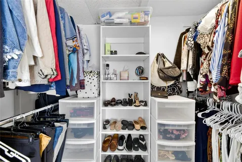 $675,000 | 1950 South Ocean Drive, Unit PHN, Hallandale Beach, FL 33009