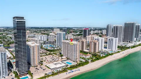 $675,000 | 1950 South Ocean Drive, Unit PHN, Hallandale Beach, FL 33009