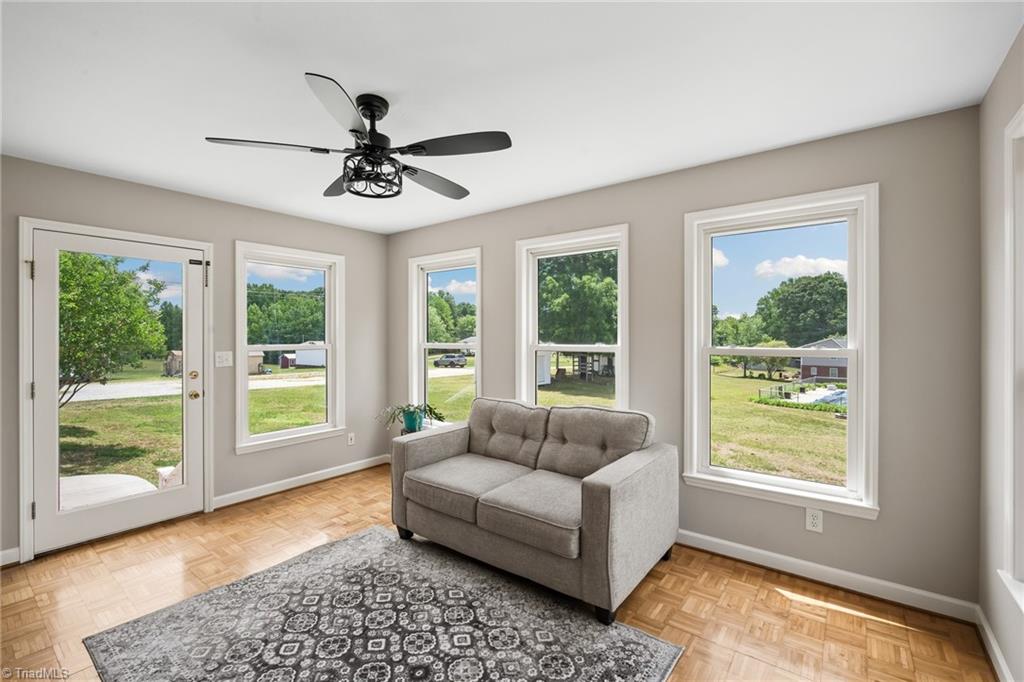 1540 Thomas Road Lexington, NC 27295 - Photo 10 of 42