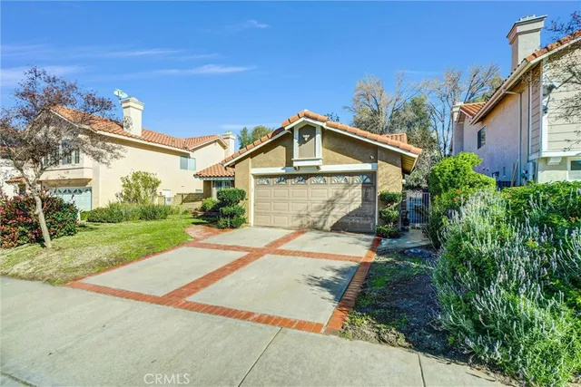 $835,000 | 20061 Shadow Hills Court, Saugus, CA 91390