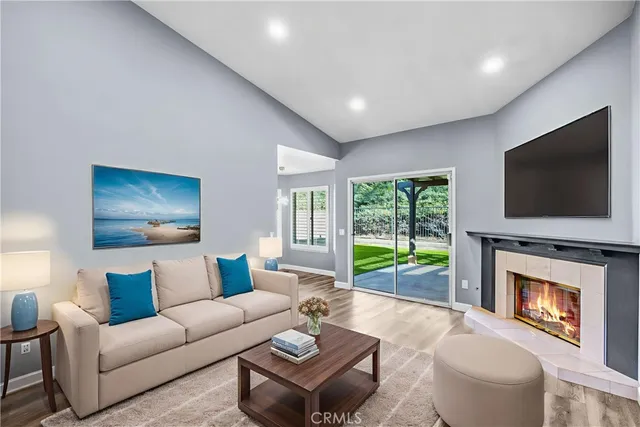 $835,000 | 20061 Shadow Hills Court, Saugus, CA 91390