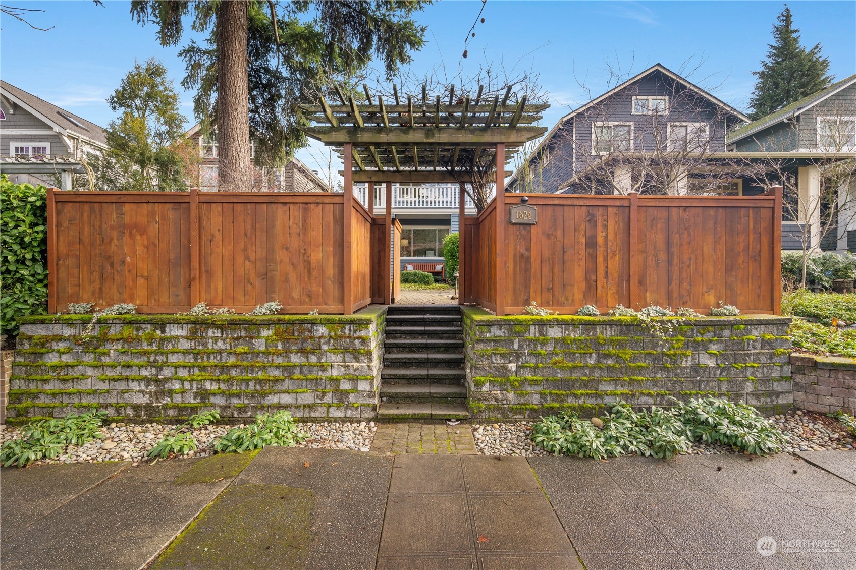 1624 38th Avenue East Seattle, WA 98112 - Photo 33 of 39