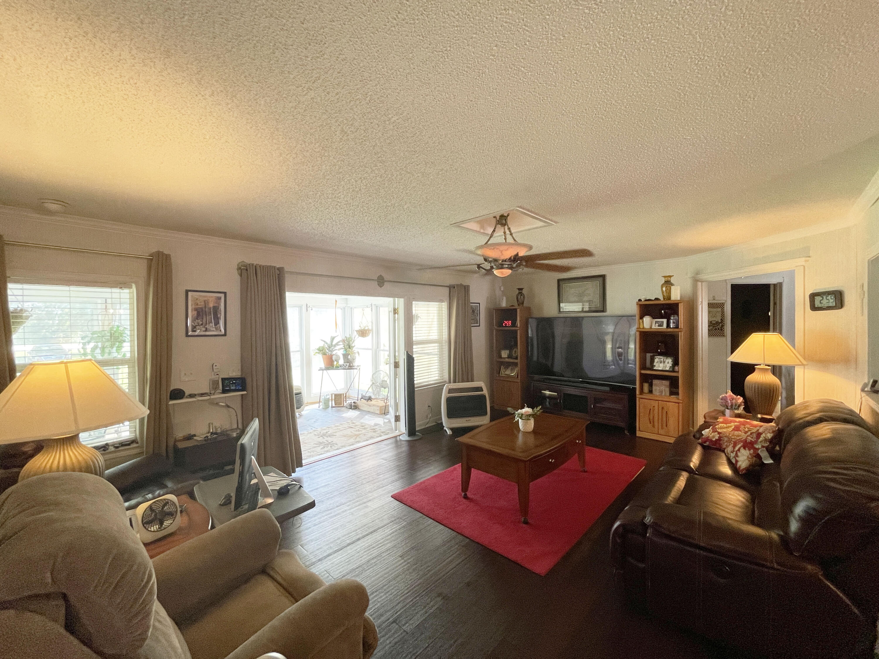 983 Horseshoe Road Augusta, GA 30906 - Photo 5 of 40 Front Living Room