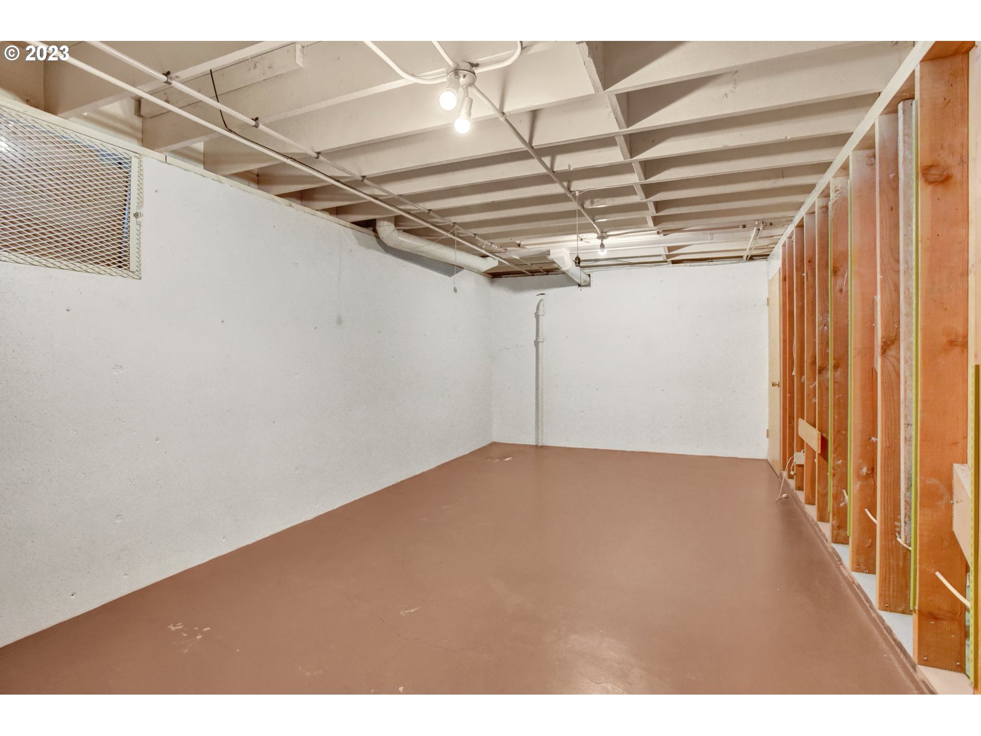 6309 Northeast Hancock Street Portland, OR 97213 - Photo 37 of 43 a view of an empty room
