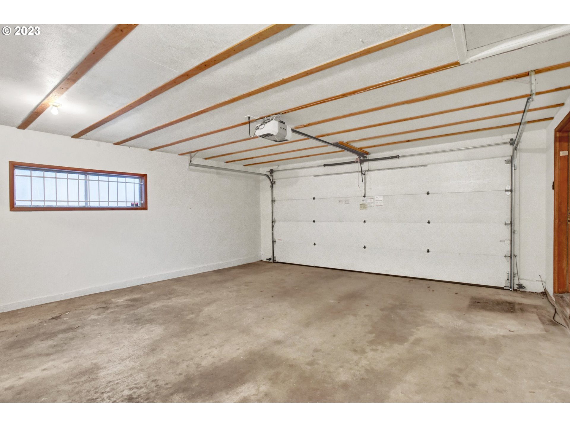 6309 Northeast Hancock Street Portland, OR 97213 - Photo 39 of 43 a view of a garage