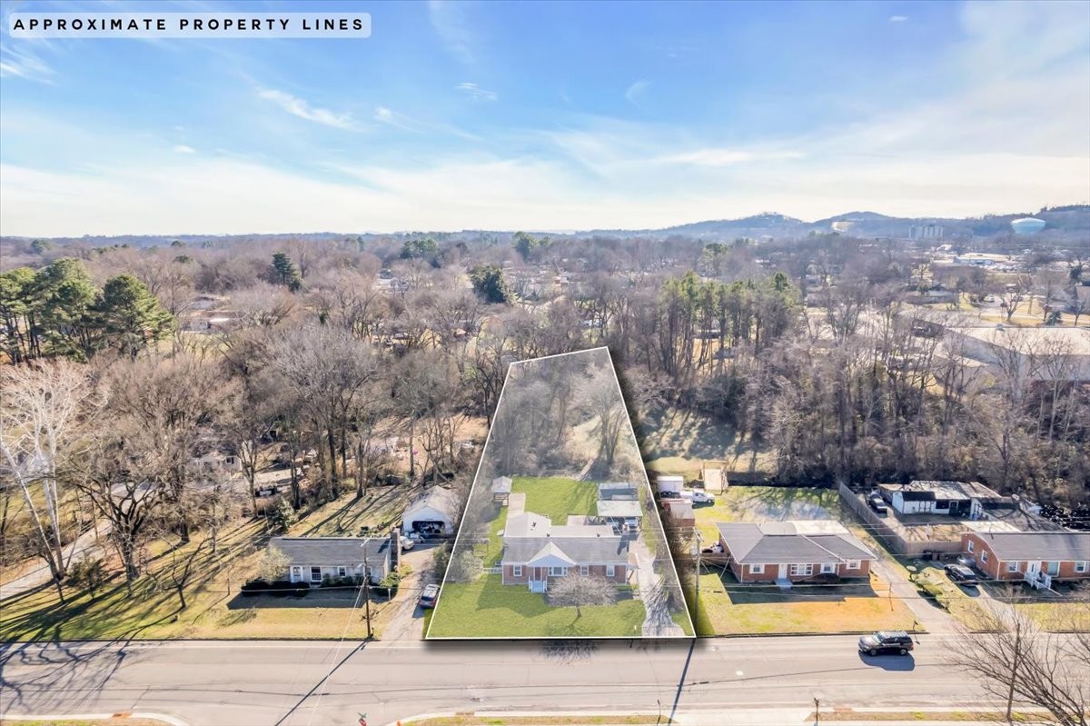 361 Tusculum Road Nashville, TN 37211 - Photo 35 of 42 an aerial view of residential houses with outdoor space