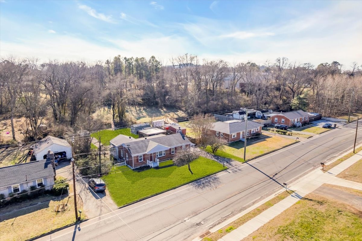 361 Tusculum Road Nashville, TN 37211 - Photo 37 of 42 a view of a swimming pool with sitting area and furniture