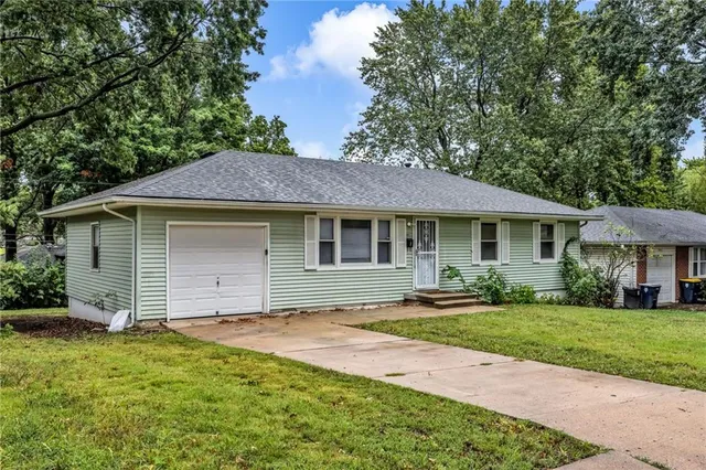 $185,000 | 4811 Evanston Avenue, Kansas City, MO 64133