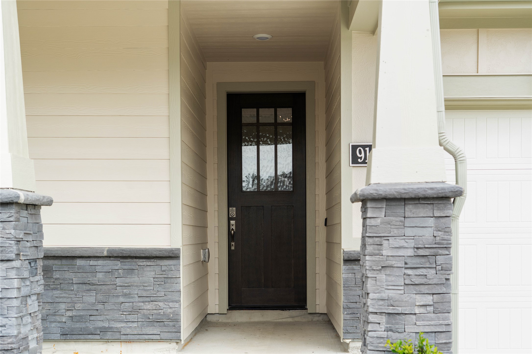 9123 Petroglyph Pt Court Porter, TX 77365 - Photo 6 of 43 a view of front door of house