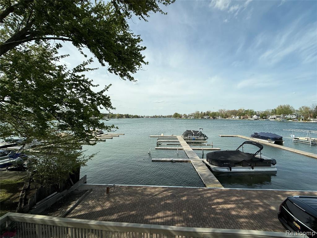 2100 South Long Lake Road, Unit 2 Fenton, MI 48430 - Photo 18 of 21