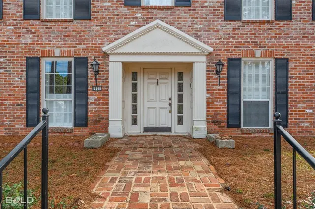 $675,000 | 8621 East Wilderness Way, Shreveport, LA 71106