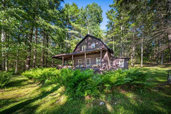 $7,900,000 | 606 North Main Street, Wolfeboro, NH 03894