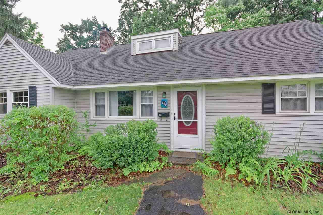 40 Southgate Road Colonie, NY 12211 - Photo 5 of 39 Photo 5