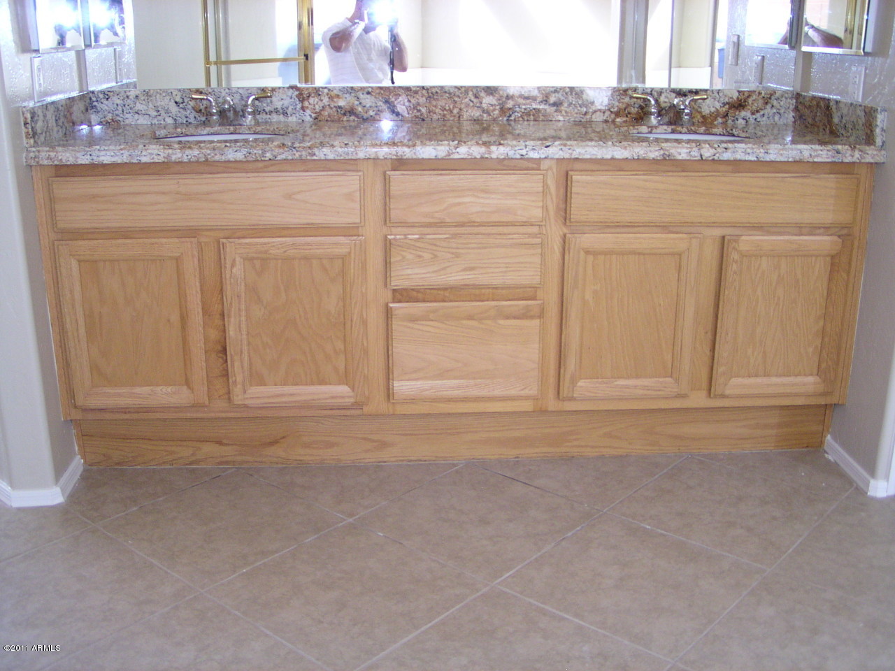1887 East Appaloosa Road Gilbert, AZ 85296 - Photo 5 of 16 VANITY