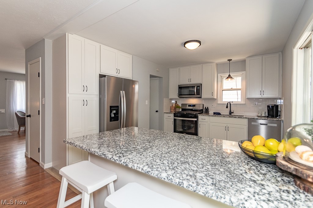 32609 Knobel Road Willowick, OH 44095 - Photo 8 of 29 Updated kitchen with granite counters