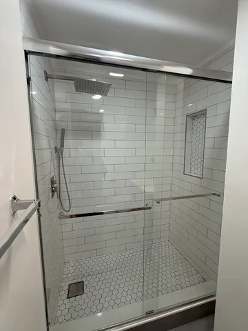 $2,200 | 112 Saratoga Street, Unit 1, Lawrence, MA 01841