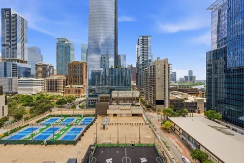 a picture of city view