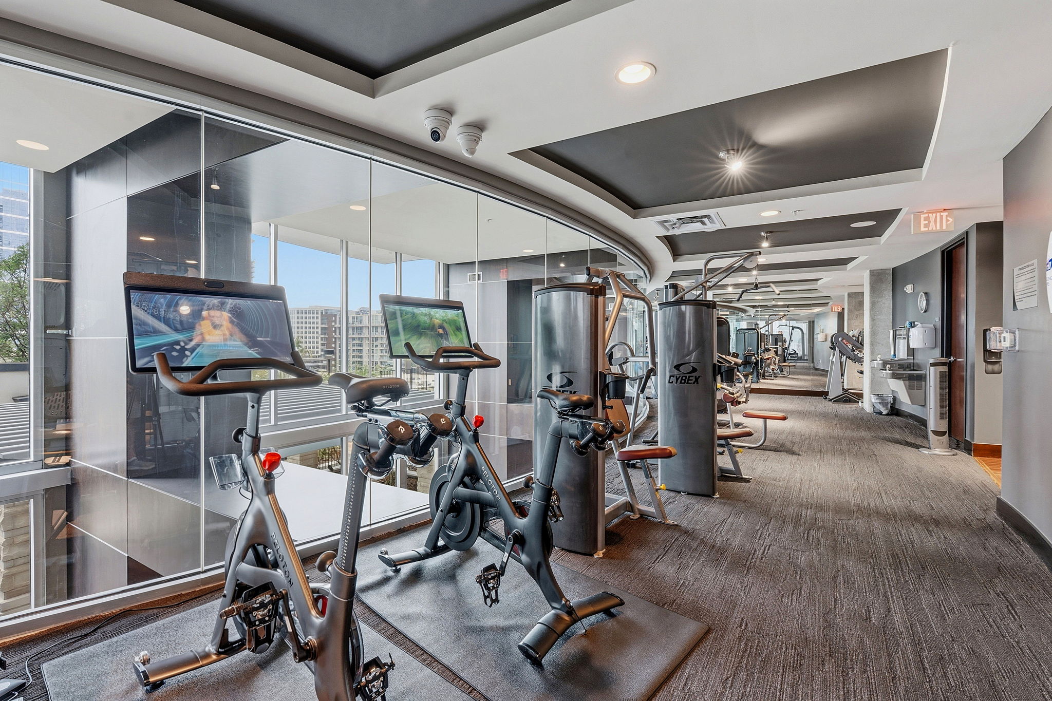 360 Nueces Street, Unit 1303 Austin, TX 78701 - Photo 28 of 40 a view of a room with gym equipment