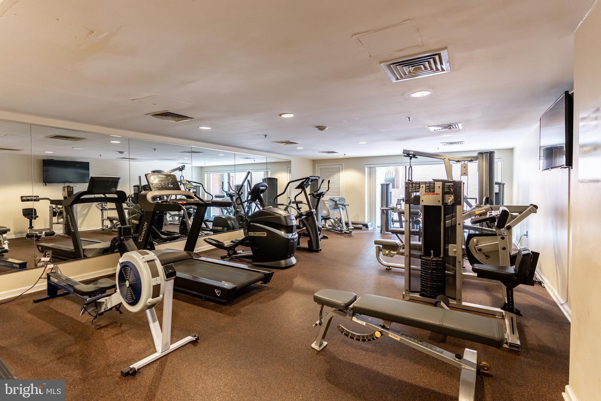 545 East Braddock Road, Unit 404 Alexandria, VA 22314 - Photo 31 of 36