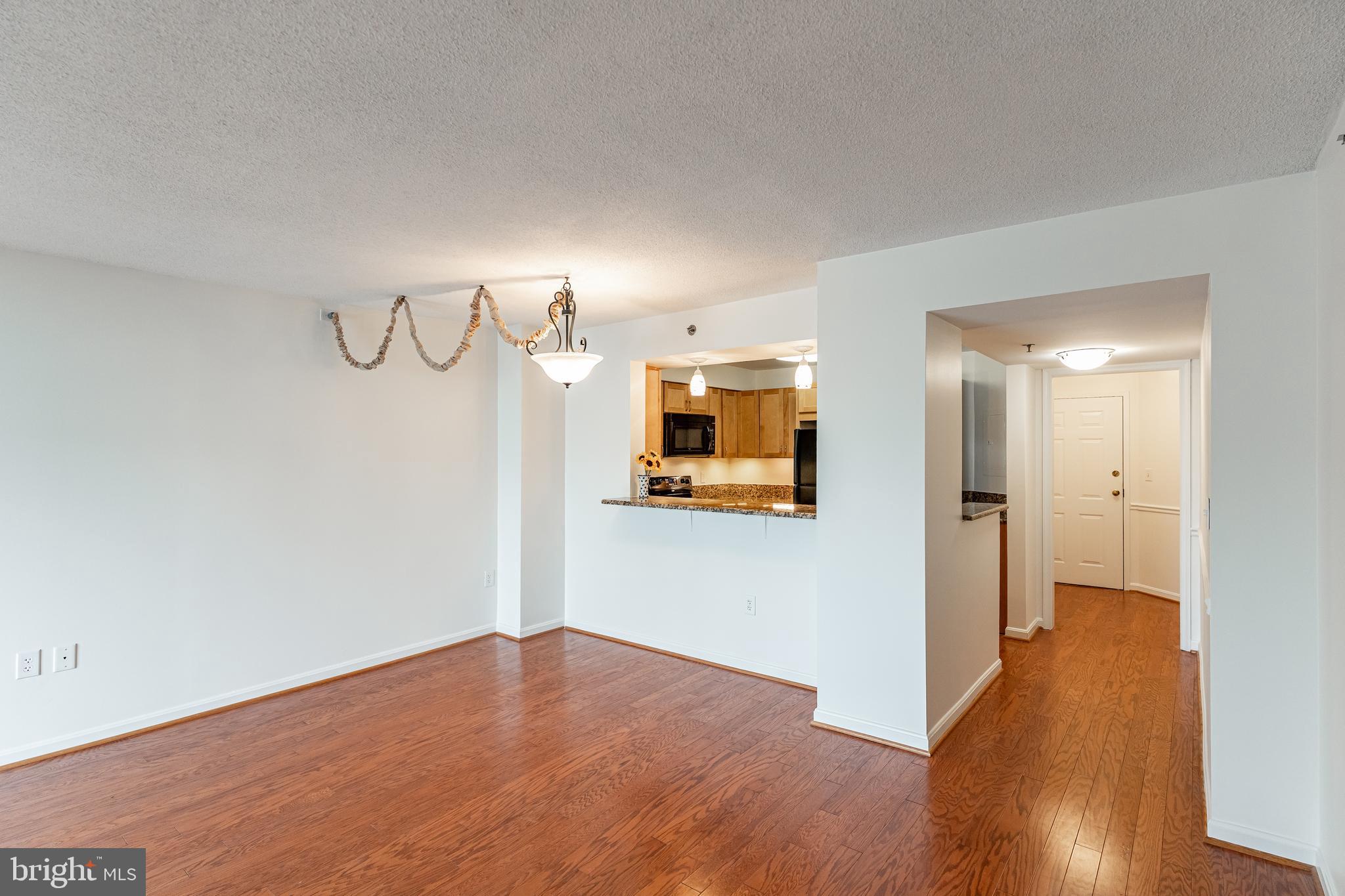 545 East Braddock Road, Unit 404 Alexandria, VA 22314 - Photo 7 of 36