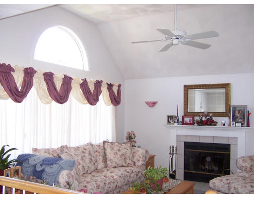 36 Nells Pond Road Lynn, MA 01904 - Photo 2 of 5 Gallery Image 2
