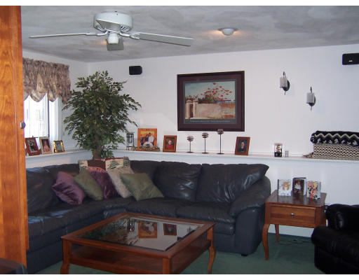 36 Nells Pond Road Lynn, MA 01904 - Photo 4 of 5 Gallery Image 4