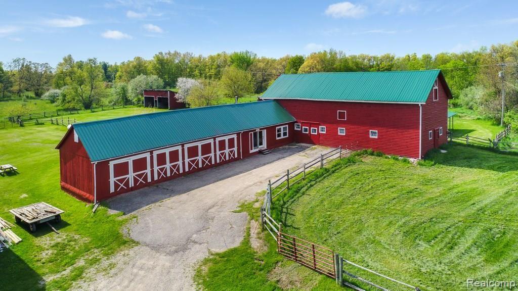 3628 Thornville Road Metamora, MI 48455 - Photo 4 of 31 DJI_0045 (1).jpg