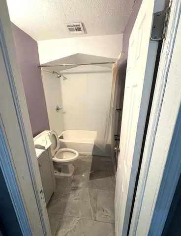 $1,599 | 15714 Novara Street, Detroit, MI 48205