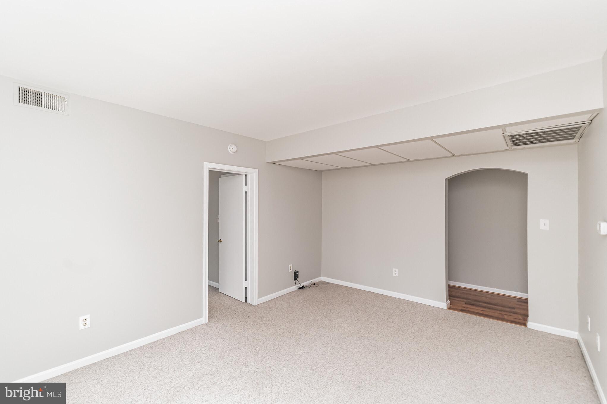 2011 Key Boulevard, Unit 596 Arlington, VA 22201 - Photo 4 of 15