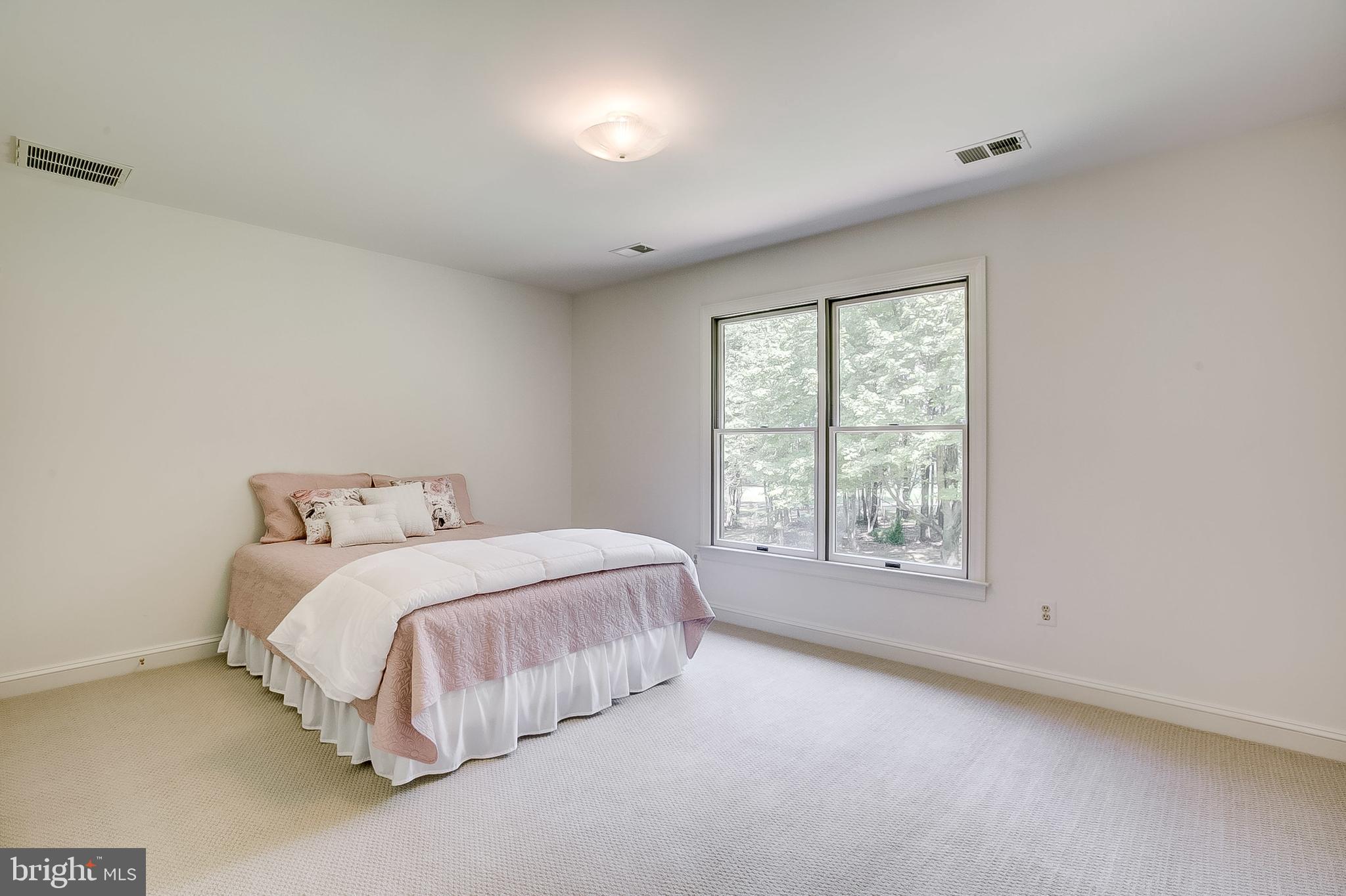 17540 Old Frederick Road Mount Airy, MD 21771 - Photo 31 of 56 Bedroom