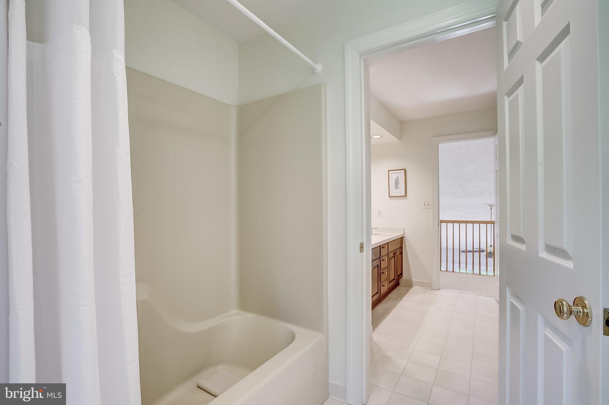 17540 Old Frederick Road Mount Airy, MD 21771 - Photo 34 of 56 Bathroom