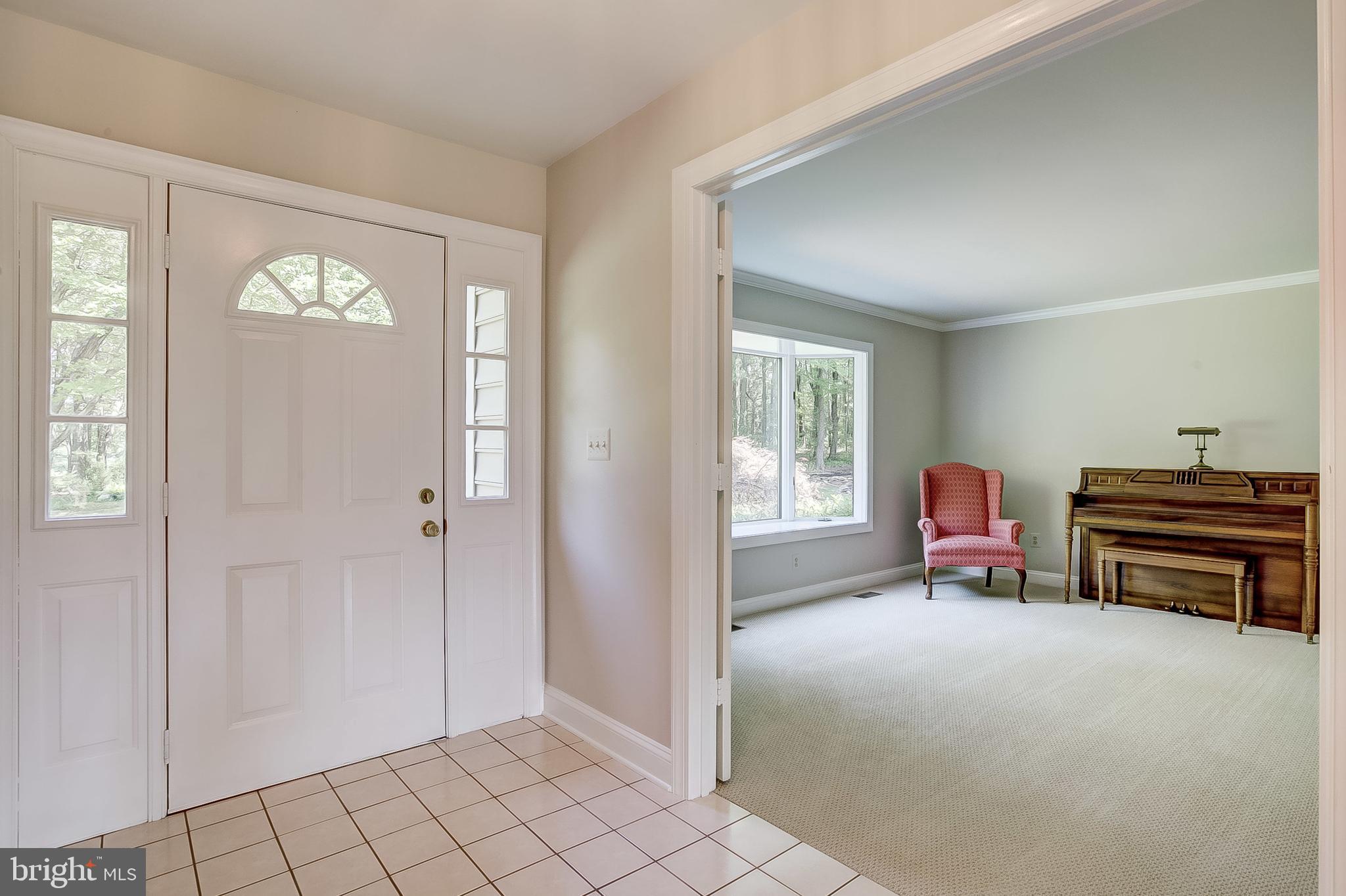 17540 Old Frederick Road Mount Airy, MD 21771 - Photo 7 of 56 Foyer