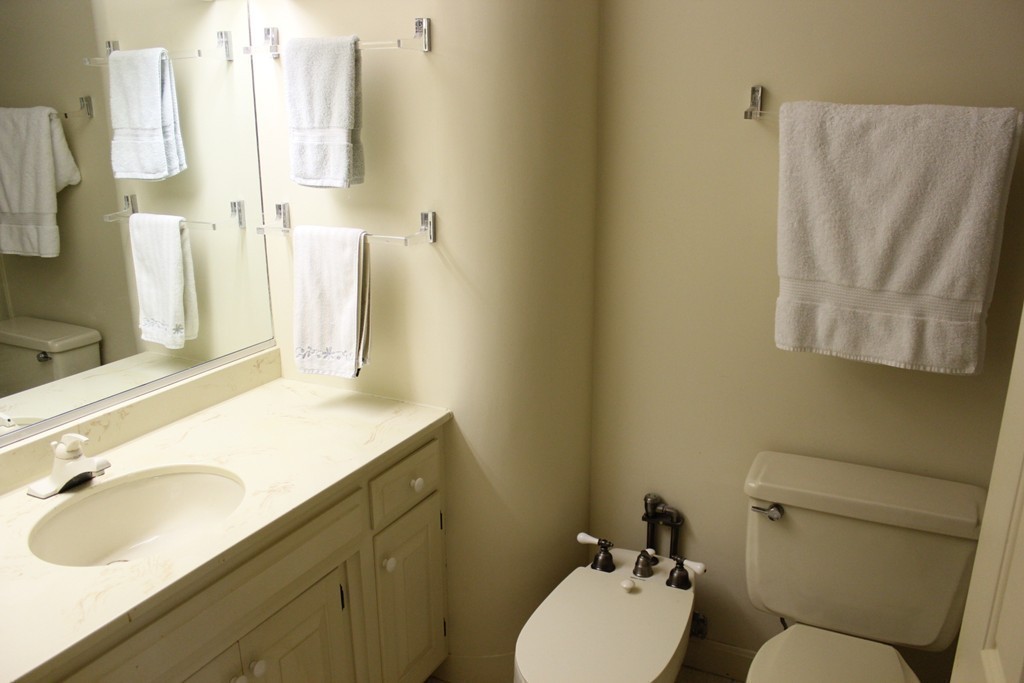 770 Salisbury Street, Unit 201 Worcester, MA 01609 - Photo 17 of 23