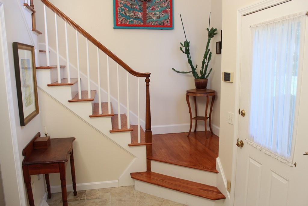 770 Salisbury Street, Unit 201 Worcester, MA 01609 - Photo 3 of 23