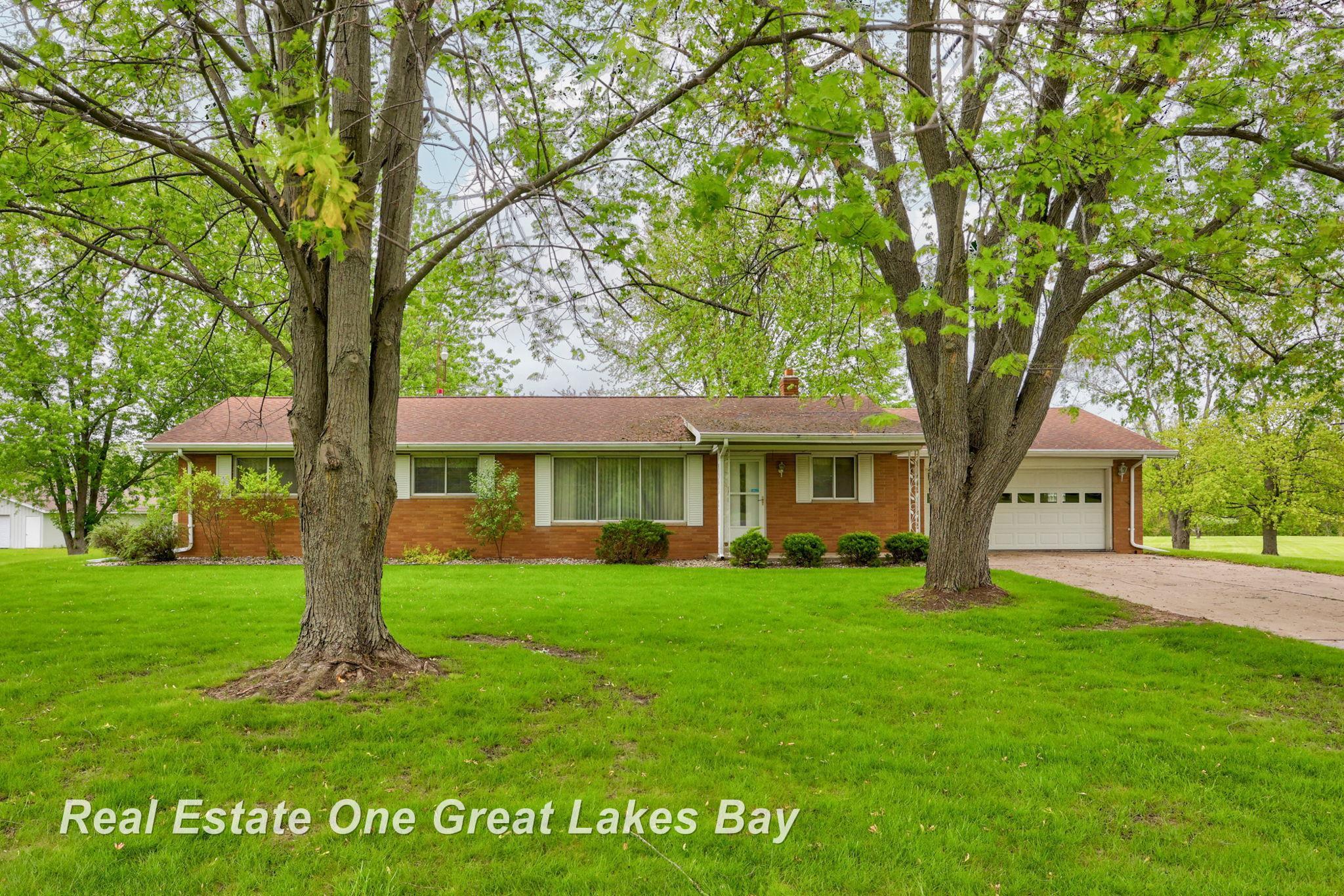 5354 North River Road Freeland, MI 48623 - Photo 1 of 53