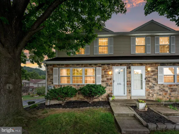 $299,900 | 646 Lancaster Court, Downingtown, PA 19335