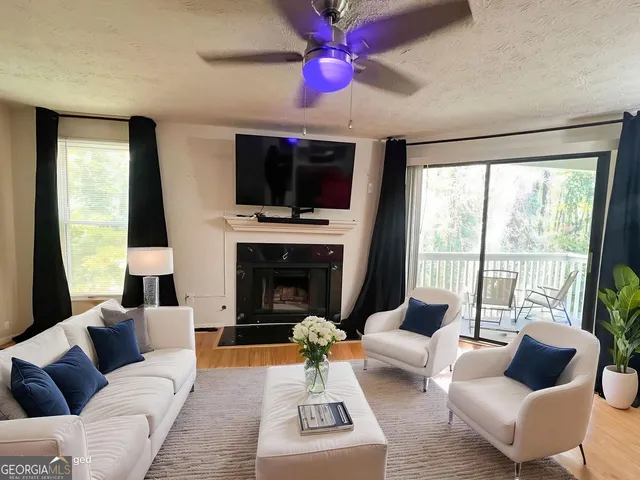 $169,999 | 6379 Wedgeview Drive, Tucker, GA 30084