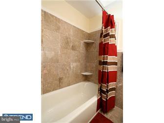 7632 Brockton Road Philadelphia, PA 19151 - Photo 7 of 10 Bedroom - Main