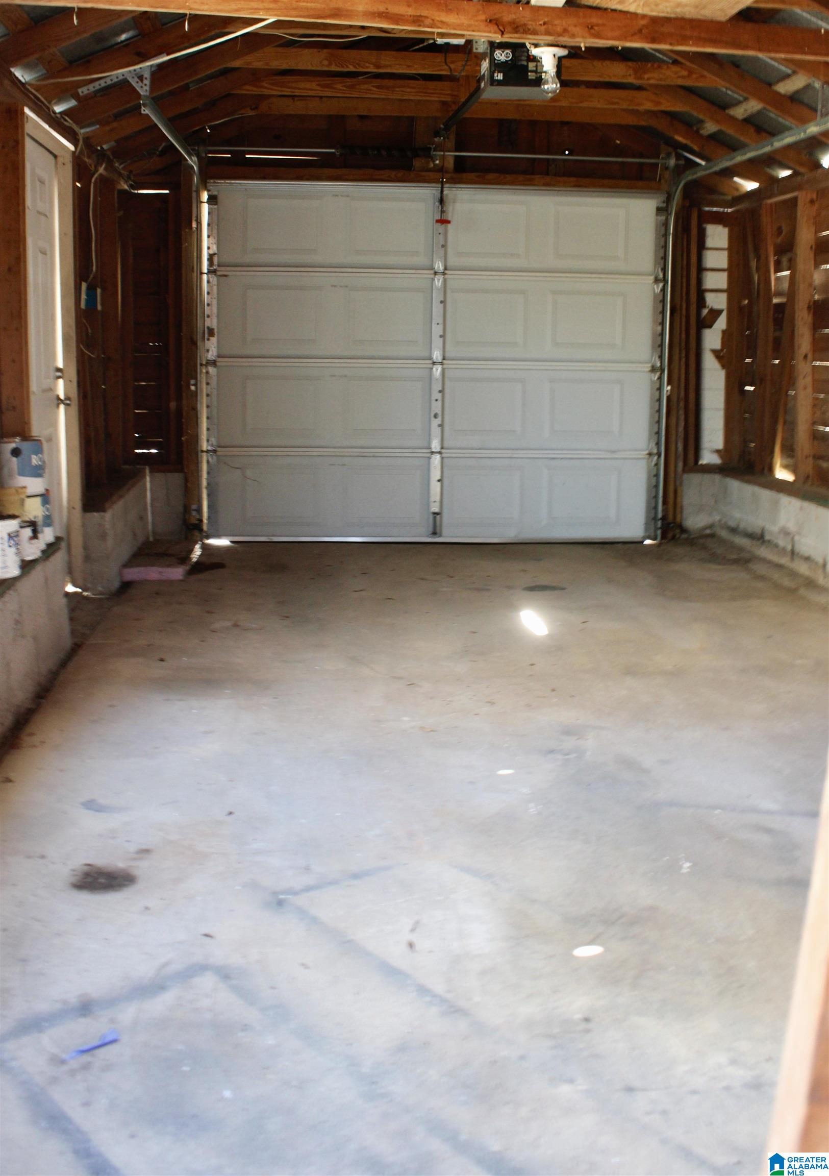 6037 Pocahontas Road Bessemer, AL 35022 - Photo 11 of 40