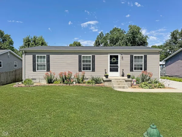 $174,900 | 2435 South 11th 1/2 Street, Terre Haute, IN 47802